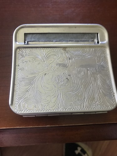 Vintage cigarette rolling